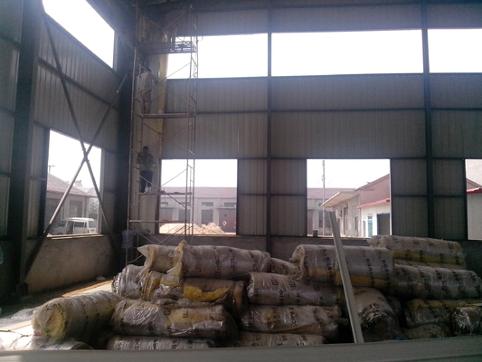 هيكل فولاذي مقاوم للماء مصنوع من الفولاذ المقاوم للصدأ Godown Q345 Metal Carport Garage